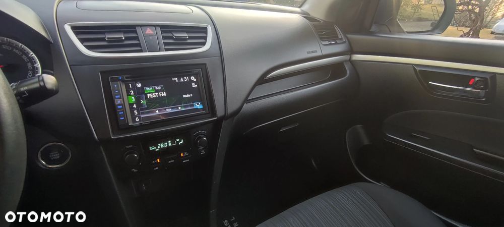 Suzuki Swift 1.2 Premium - 23