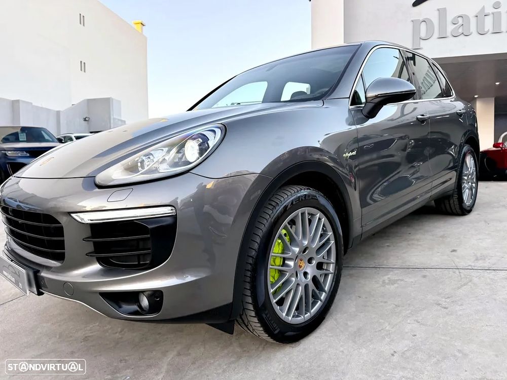 Porsche Cayenne S Hybrid - 56