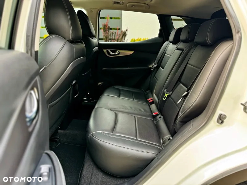 Nissan Qashqai 1.6 DIG-T Tekna+ - 16