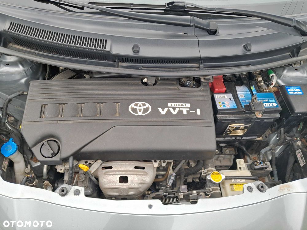 Toyota Yaris - 7