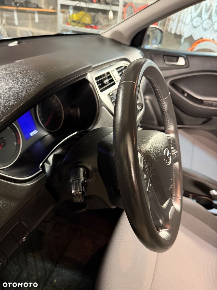 Hyundai i20 - 16