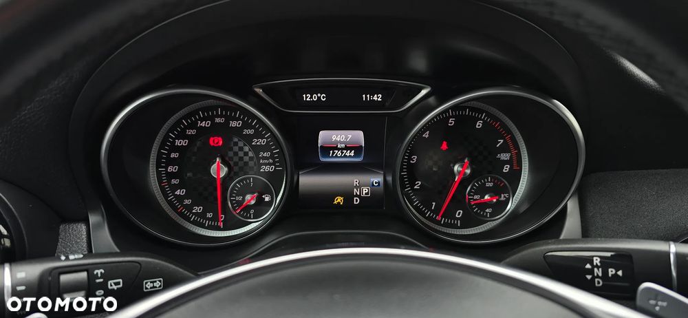Mercedes-Benz Klasa A 180 7G-DCT AMG Line - 29