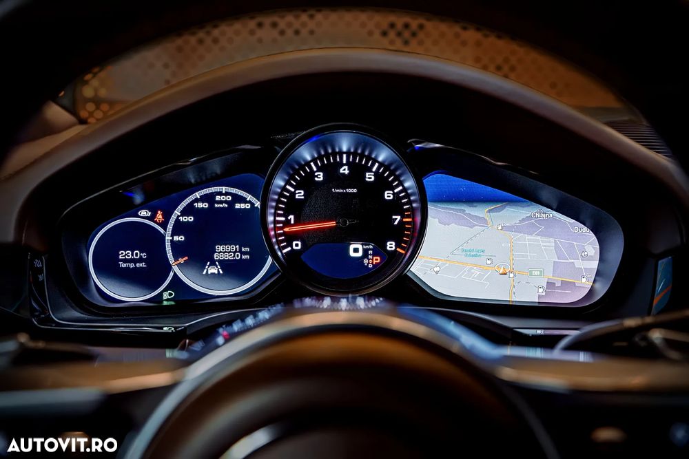 Porsche Cayenne Tiptronic S Platinum Edition - 27