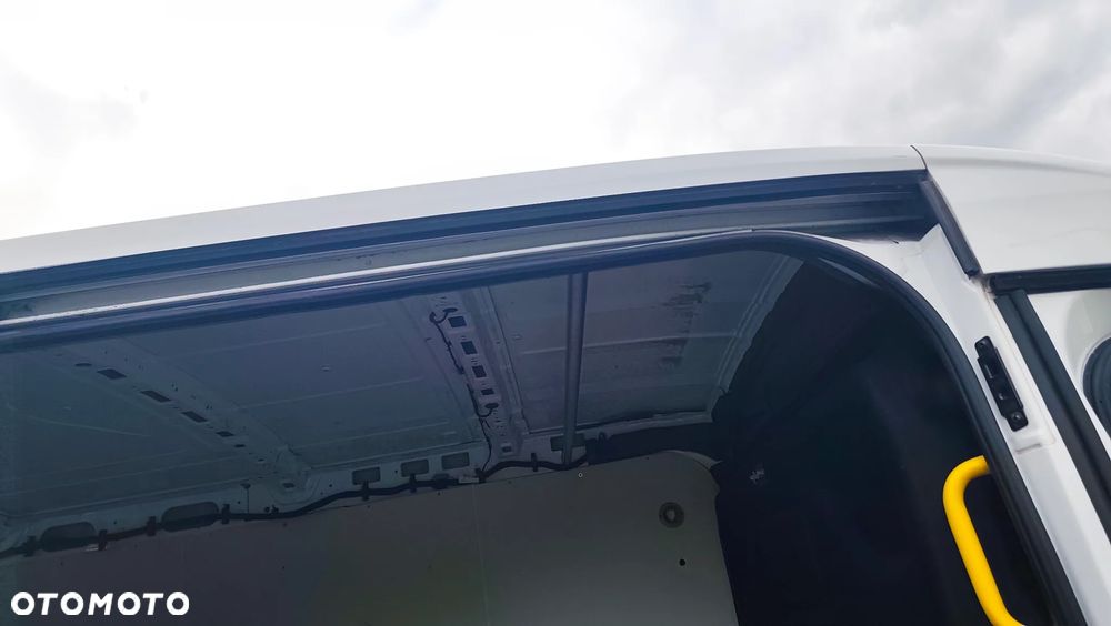 Ford Transit - 28