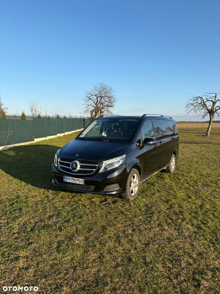 Mercedes-Benz Klasa V 220 d lang 4Matic 7G-TRONIC - 27