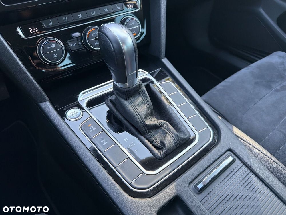 Volkswagen Passat 1.5 TSI EVO Highline DSG - 17