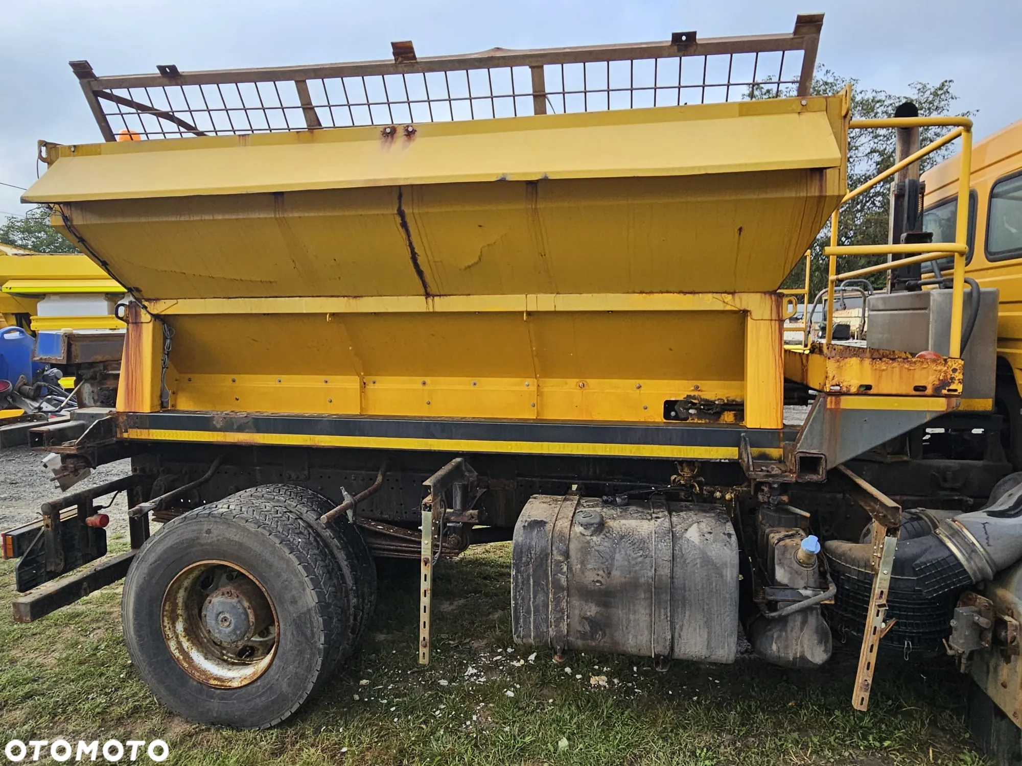 Mercedes-Benz AXOR 1824 - 5