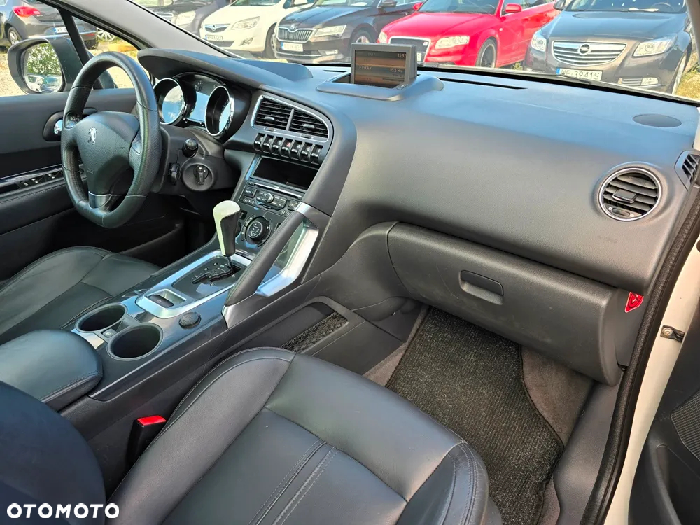 Peugeot 3008 HDi 160 Automatik Allure - 26