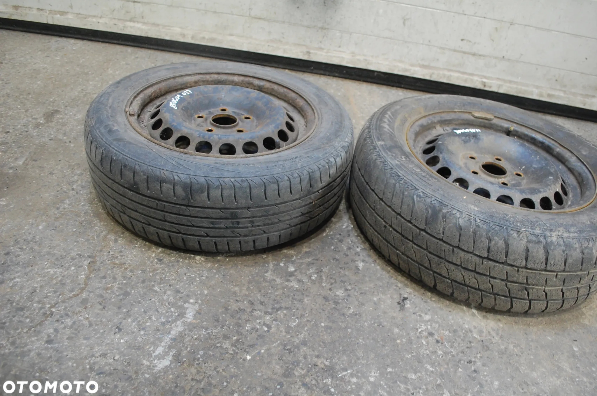 FELGI STALOWE + OPONY LETNIE 195/65R15 8D0601027 ET45 6J AUDI A4 B6 B7 VW PASSAT - 6