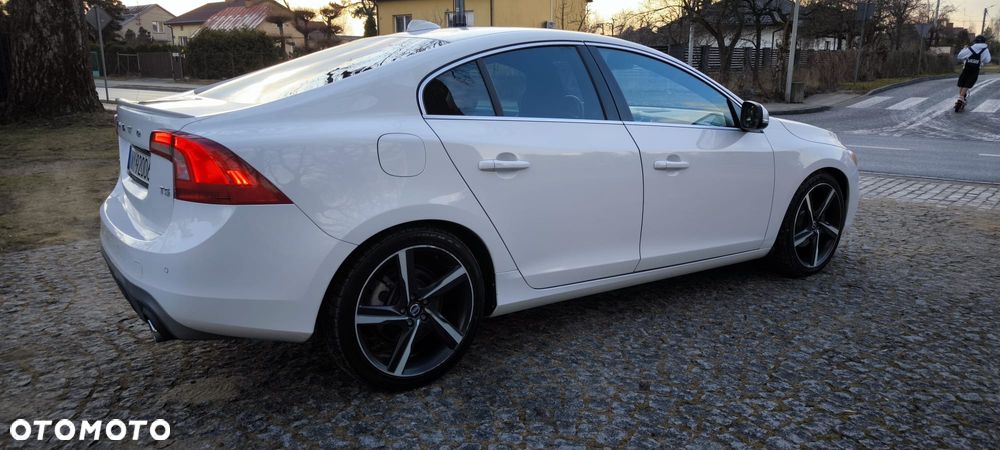 Volvo S60 T5 Geartronic RDesign - 15