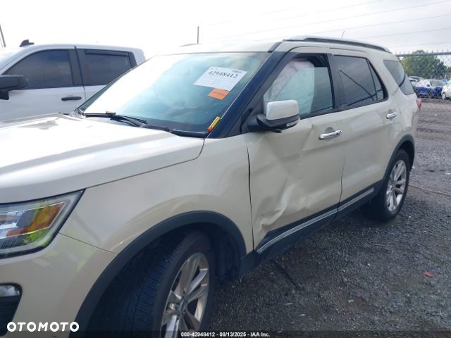 Ford Explorer - 27