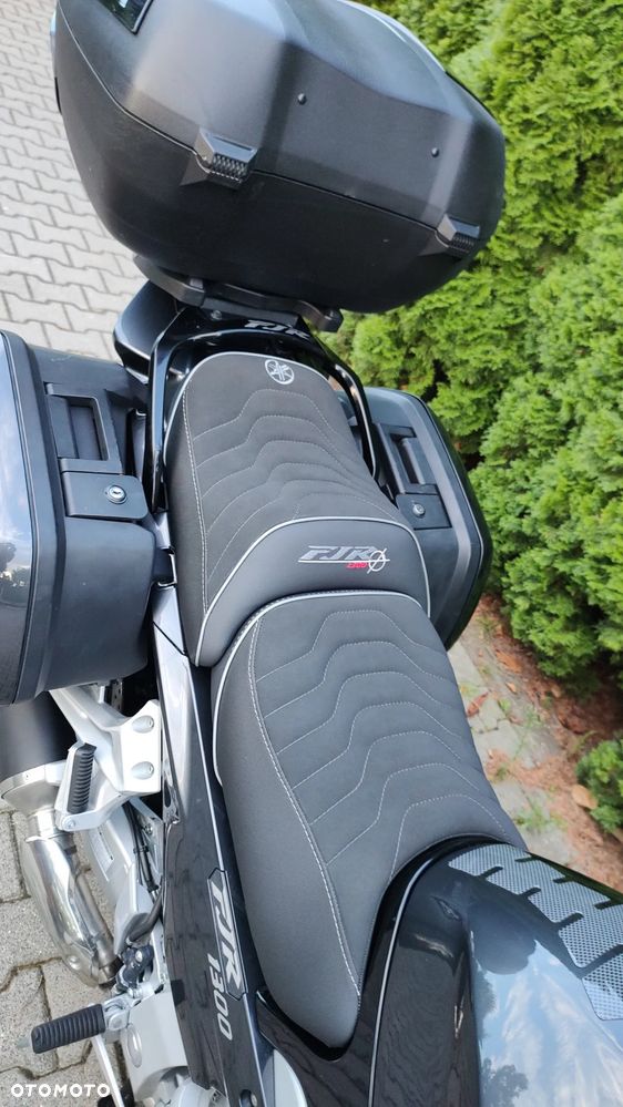 Yamaha FJR - 9
