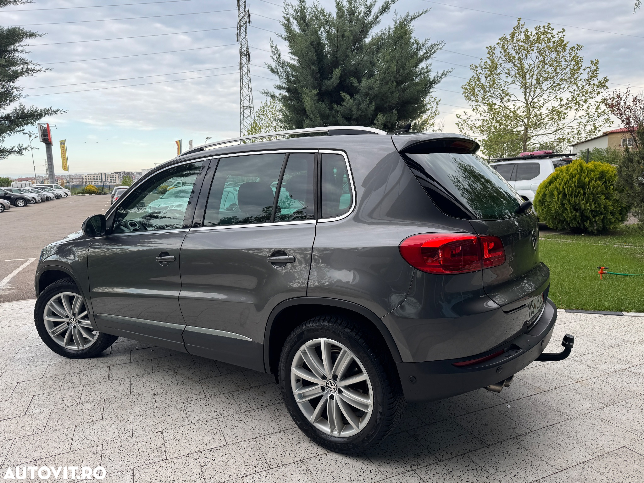 Volkswagen Tiguan 2.0 TDI 4Motion DSG BMT Sport & Style - 15
