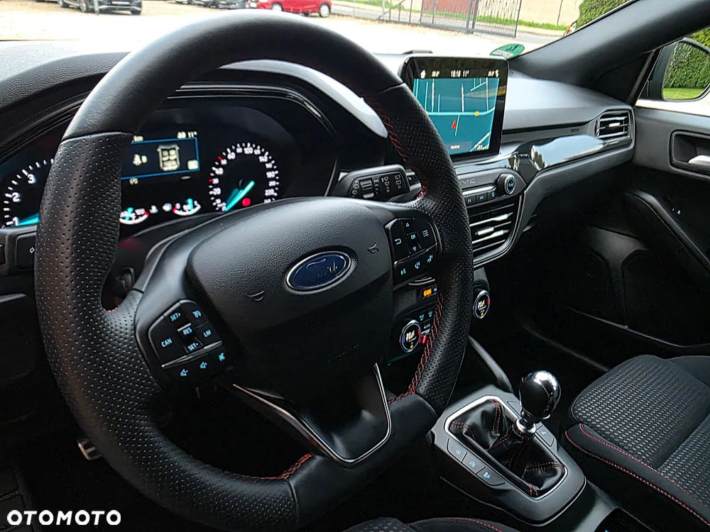 Ford Focus 1.5 EcoBoost STart-Stopp-System ST-LINE - 19