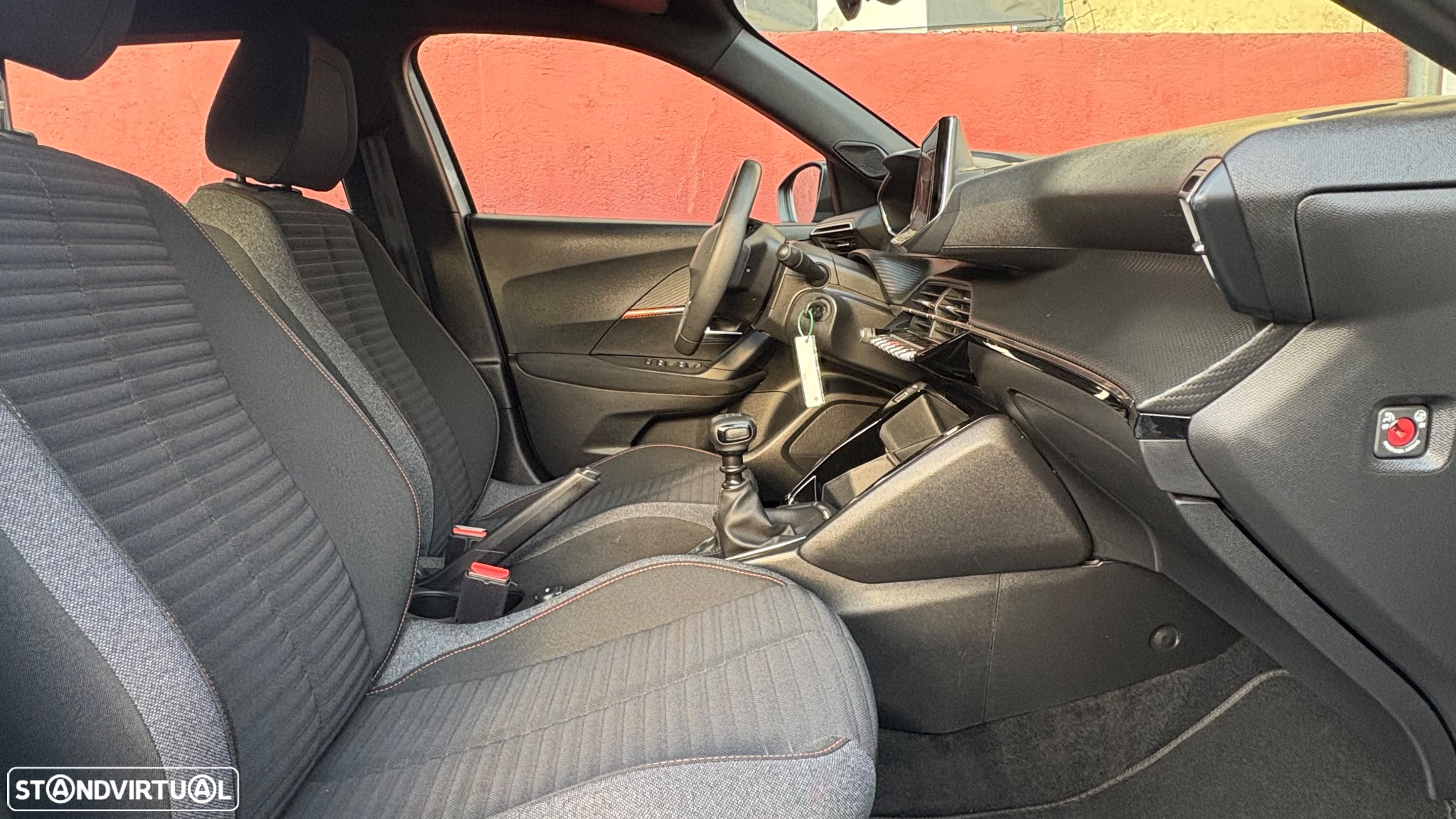 Peugeot 2008 1.2 PureTech Style - 11