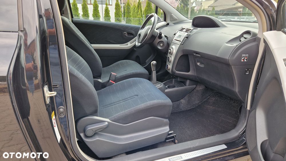 Toyota Yaris 1.0 VVT-i Luna - 18