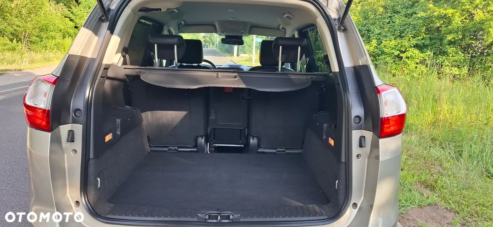 Ford Grand C-MAX - 14