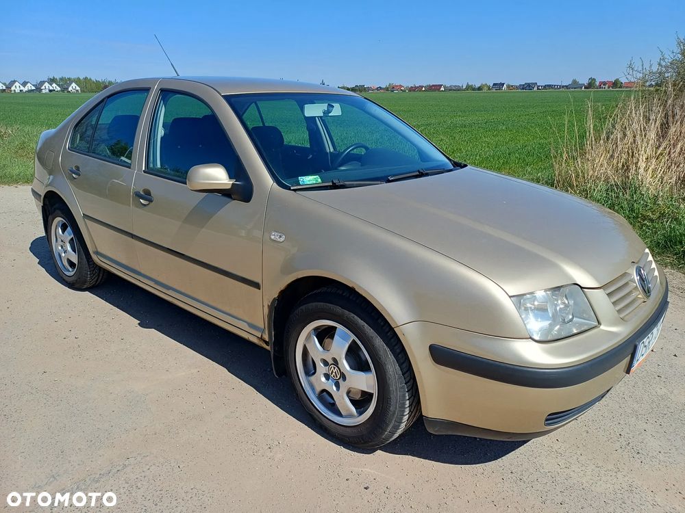 Volkswagen Bora 1.6 Trendline - 2