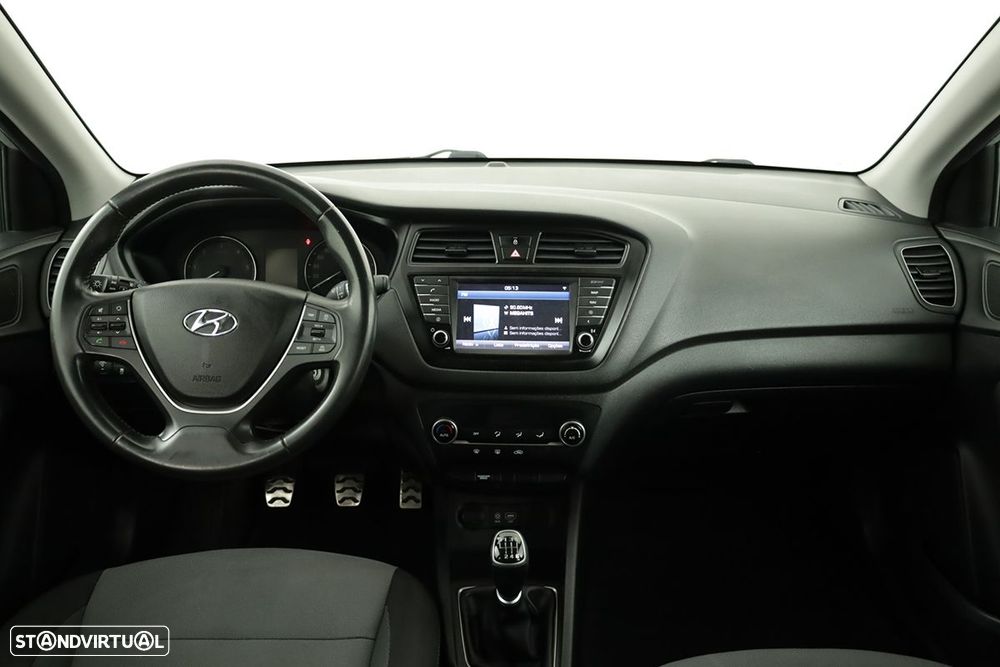 Hyundai i20 Active - 8