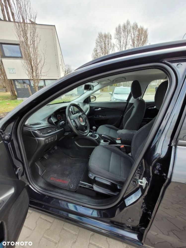 Fiat Tipo 1.4 T-Jet 16v Lounge EU6 - 12