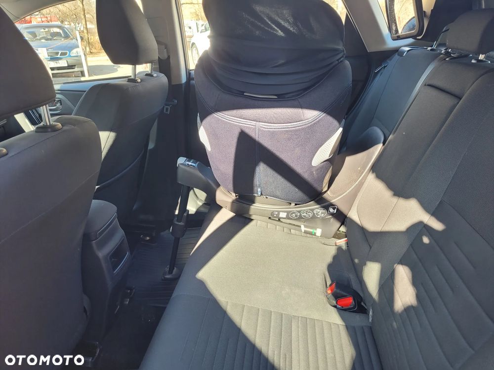 Toyota Auris 1.6 Premium - 11