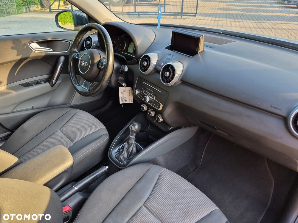 Audi A1 Sportback 1.6 TDI S tronic - 24