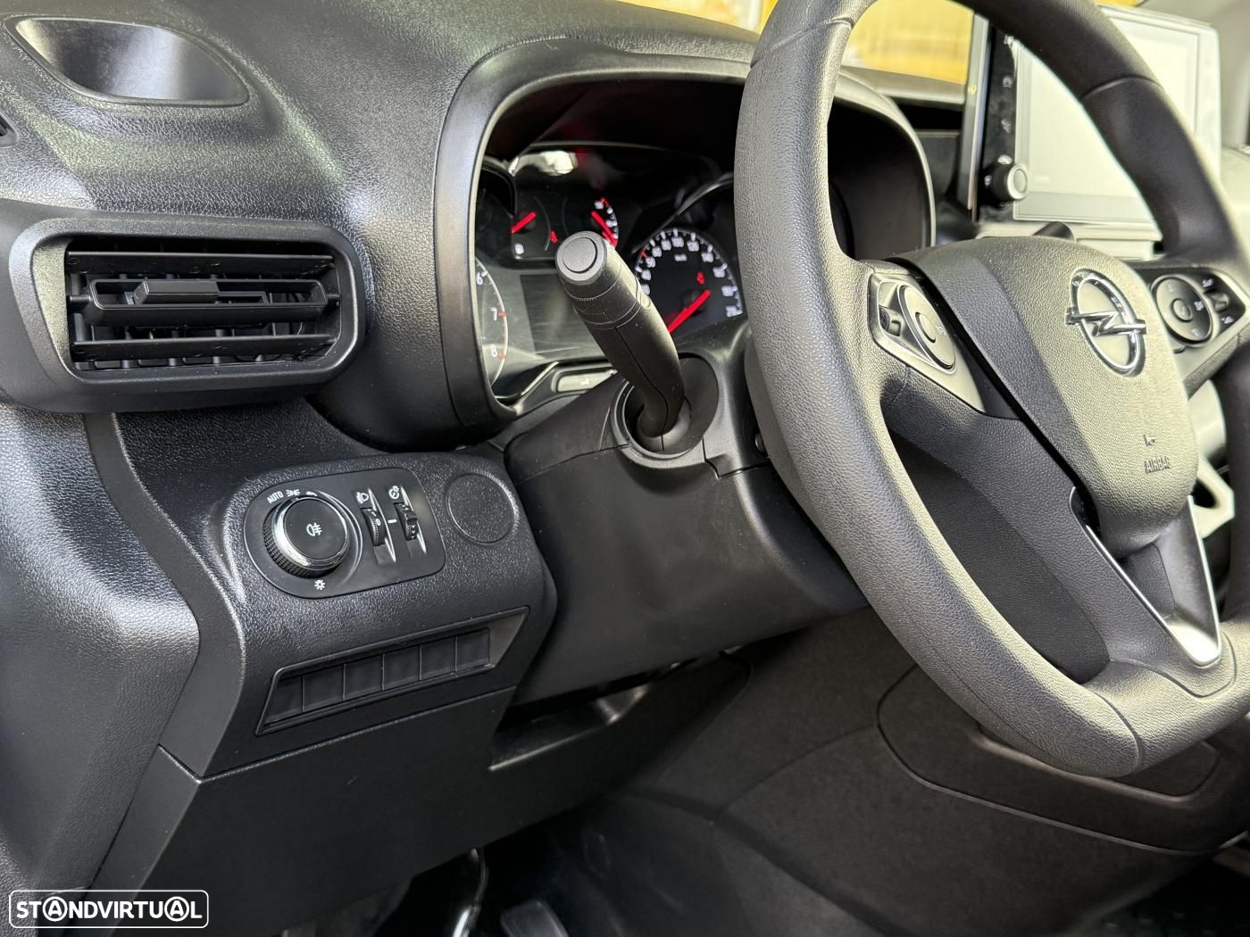 Opel Combo 1.5 CDTI IVA Dedutivel 3 Lug. Ecrã - 20