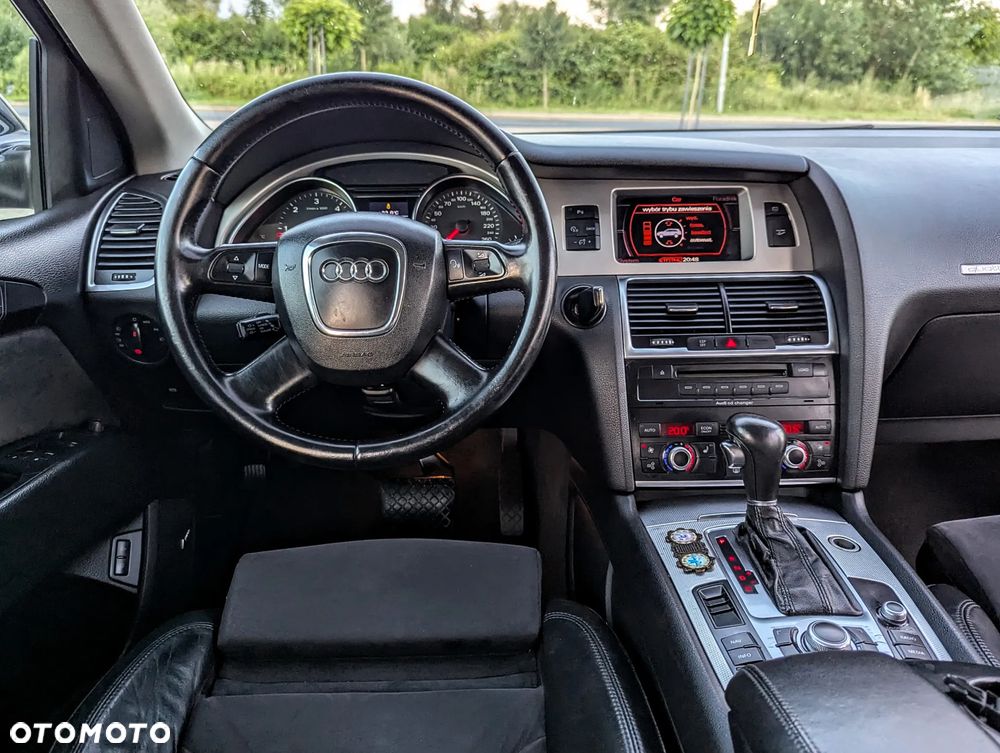 Audi Q7 - 8