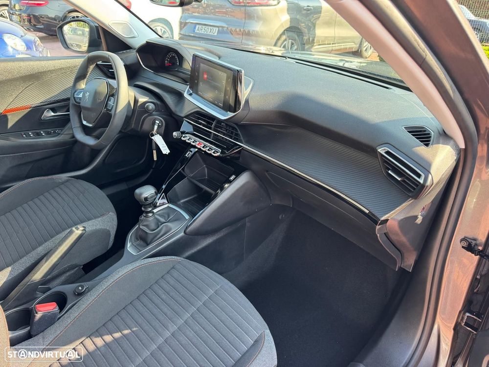 Peugeot 2008 1.2 PureTech Active Pack - 18