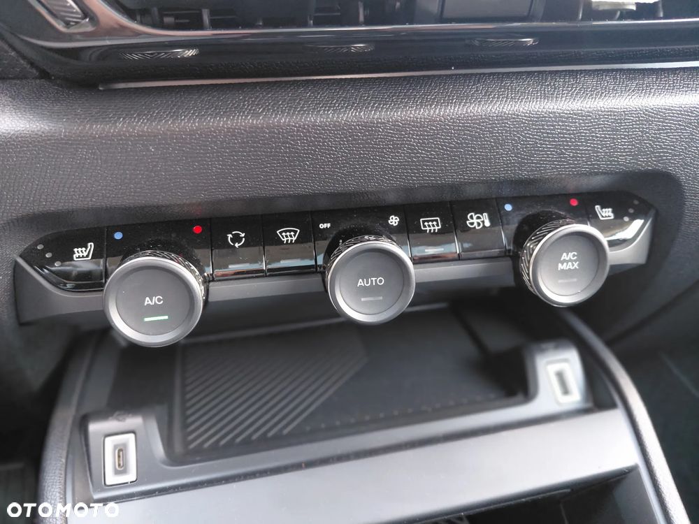 Citroën C4 1.2 PureTech Shine S&S EAT8 - 25