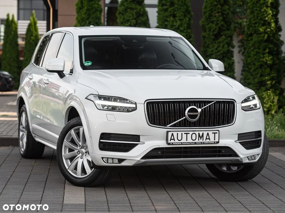 Volvo XC 90 D5 AWD Geartronic Momentum - 2