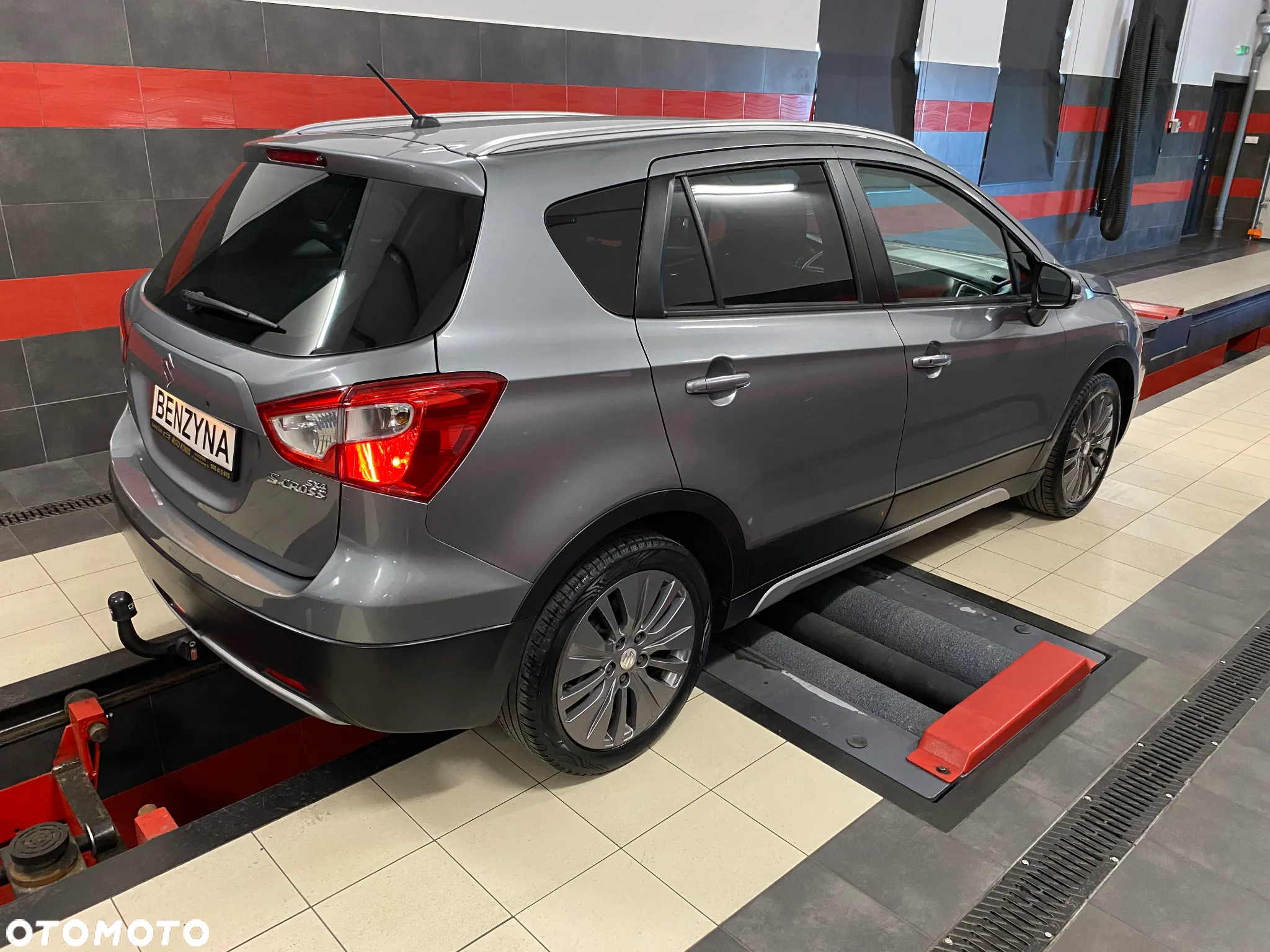Suzuki SX4 S-Cross 1.6 VVT CVT 4x2 Comfort - 8
