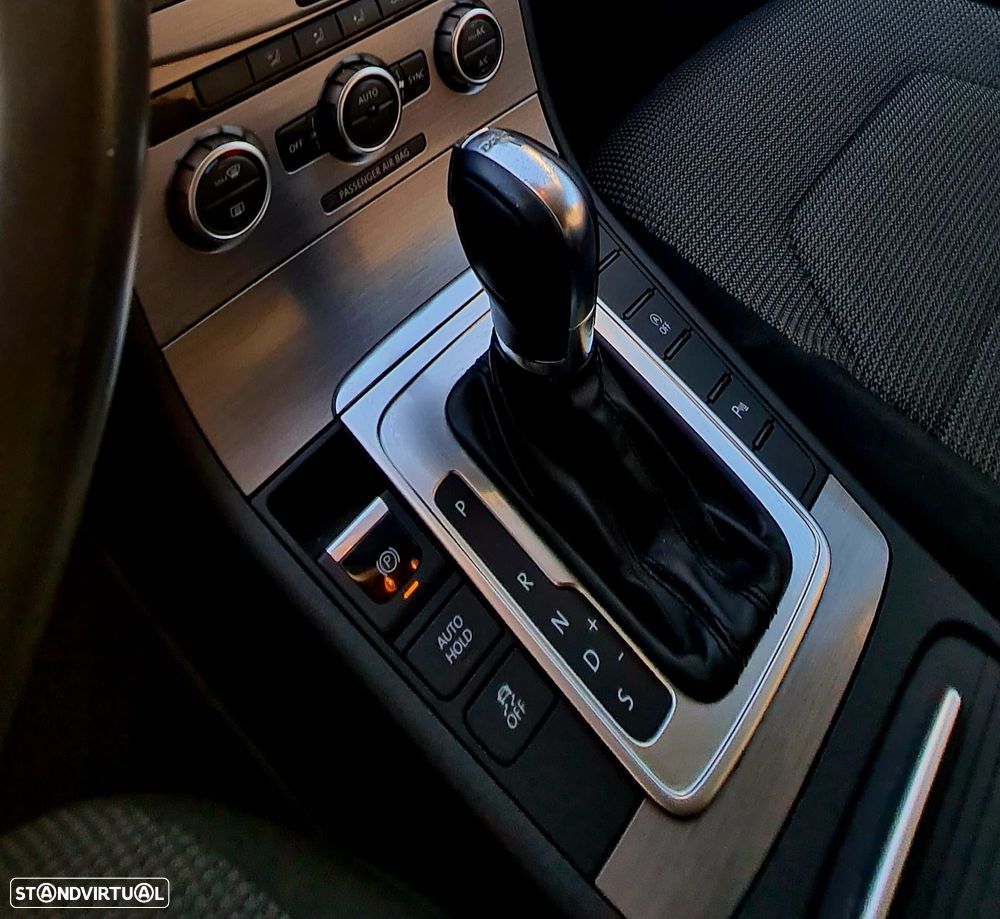VW Passat Variant - 10