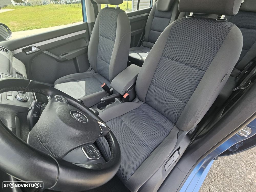 VW Touran 1.6 TDI Blue.Trendline 7L - 19