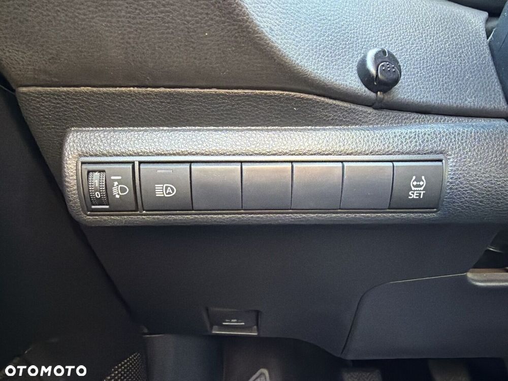 Toyota Corolla - 22