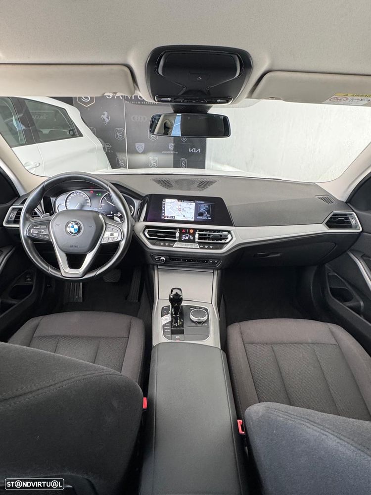 BMW 320 d Auto - 13