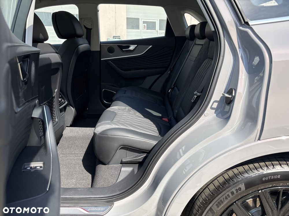 Hongqi HS5 2.0T Executive AWD - 13