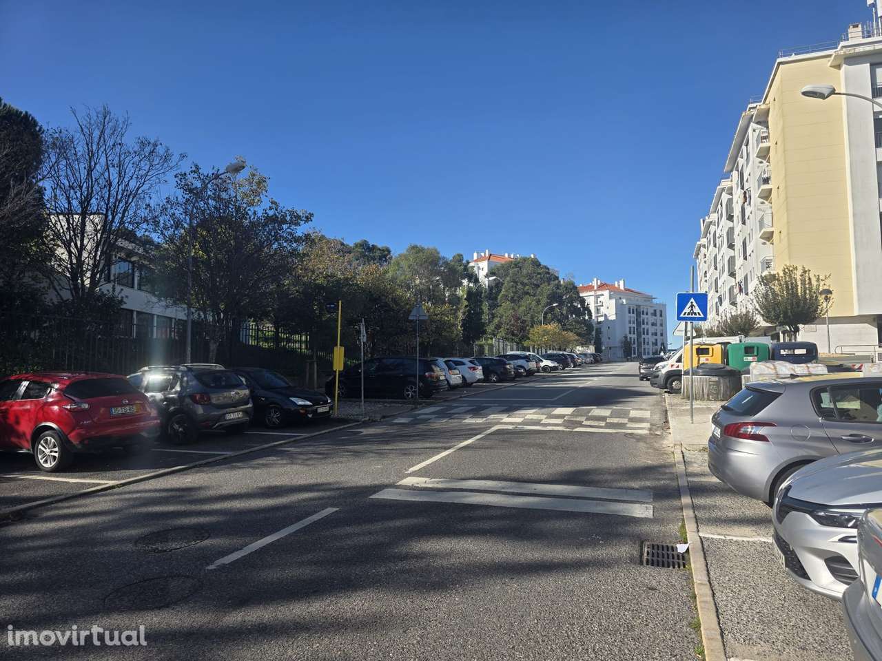 Espaço Comercial com 80m2, em funcionamento, parqueamento e arrecadaçã - Grande imagem: 5/7