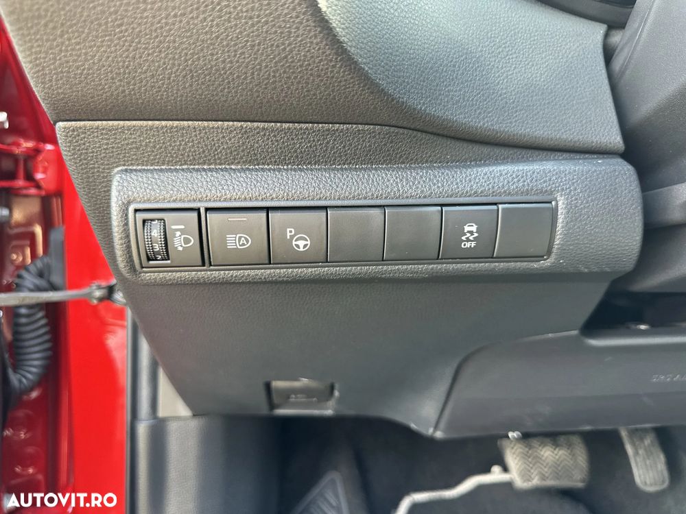 Toyota Corolla - 12
