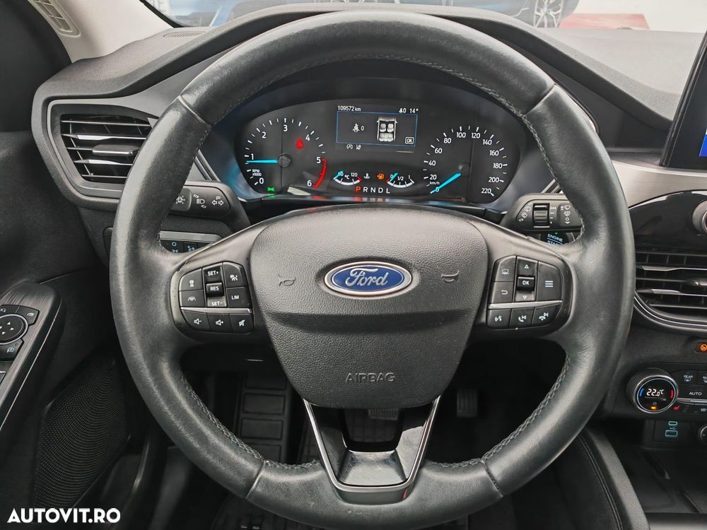Ford Kuga - 12
