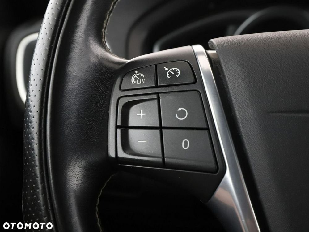 Volvo V40 T3 RDesign - 31