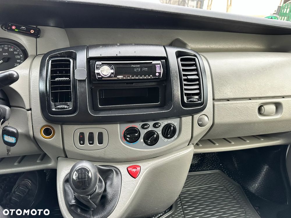 Renault Trafic - 8