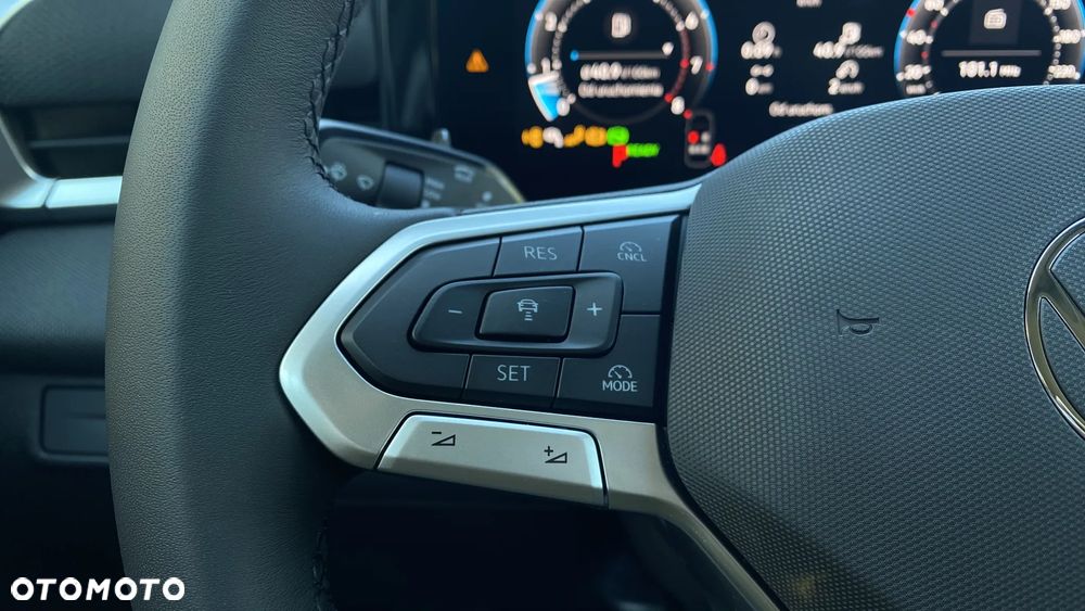 Volkswagen T-Roc 1.5 eTSI Life DSG - 10