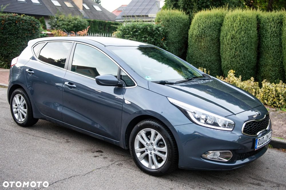 Kia Ceed 2013 photo 3