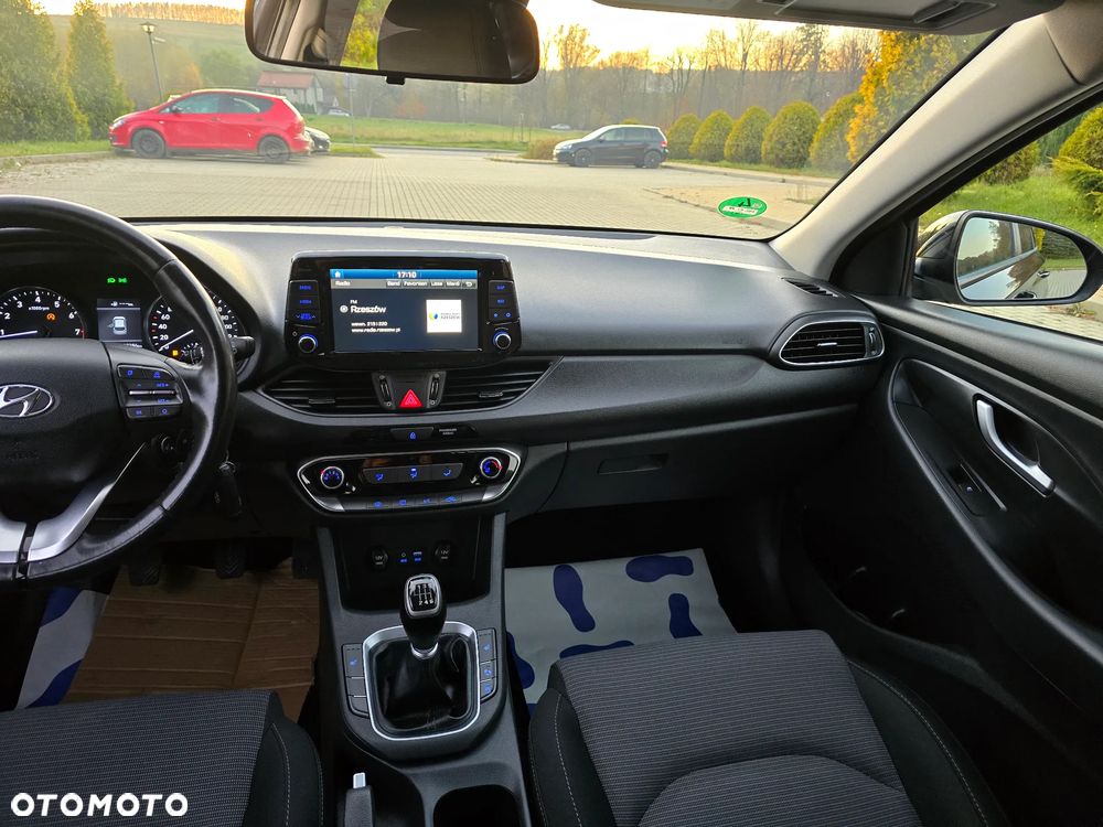Hyundai i30 1.4 Passion - 26