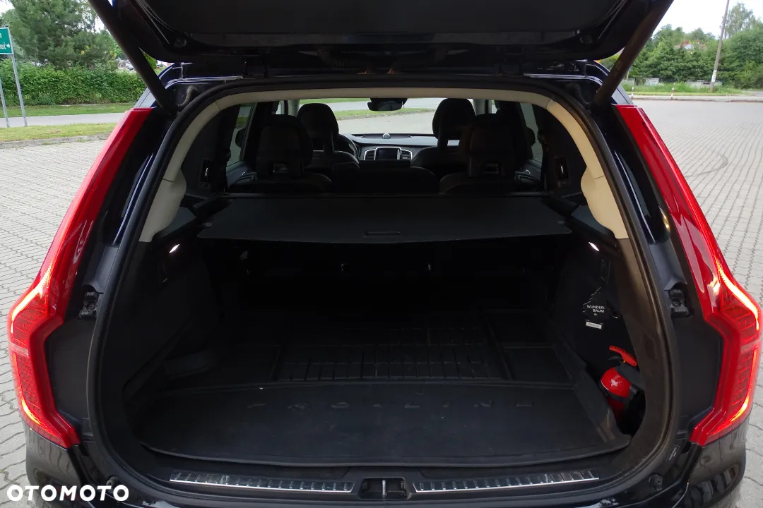 Volvo XC 90 T6 AWD R-Design 7os - 12