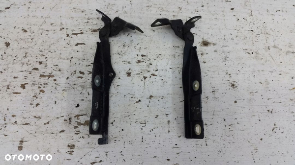 ZAWIAS MASKI P/L CITROEN C3 II DS3 9683552480