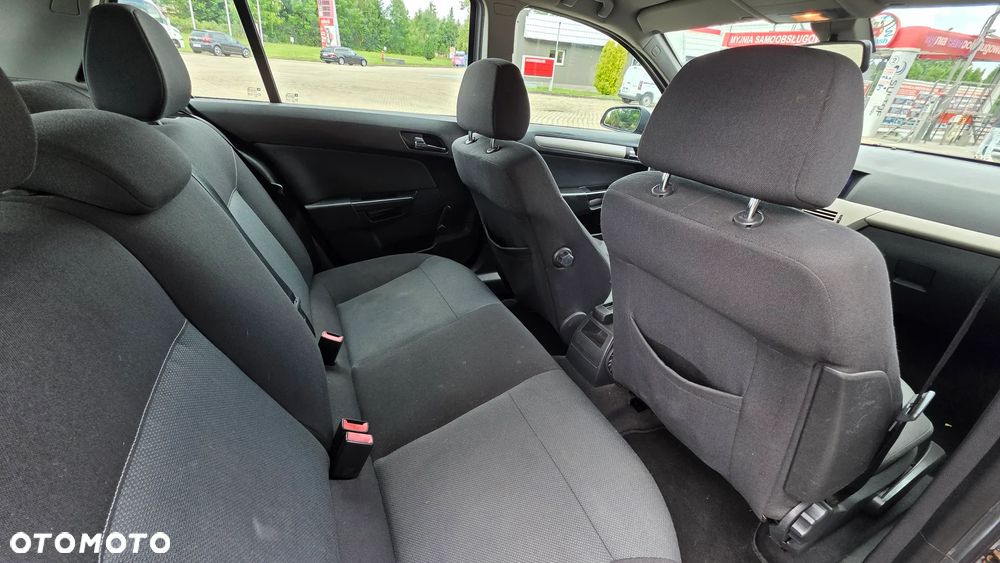 Opel Astra 1.9 CDTI - 7