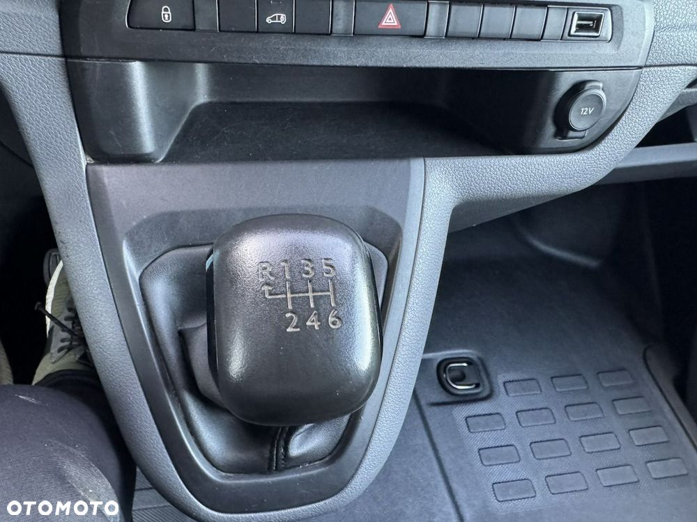 Opel Vivaro - 35