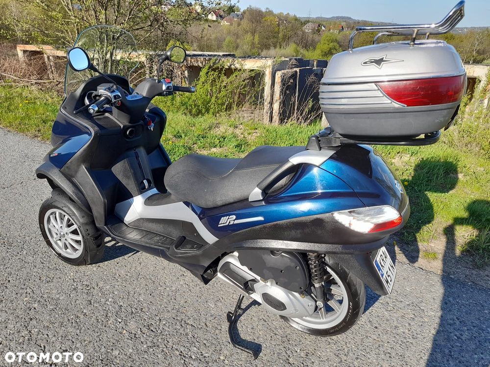 Piaggio MP-3 - 19